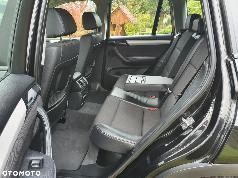 BMW X3 xDrive20d - 23