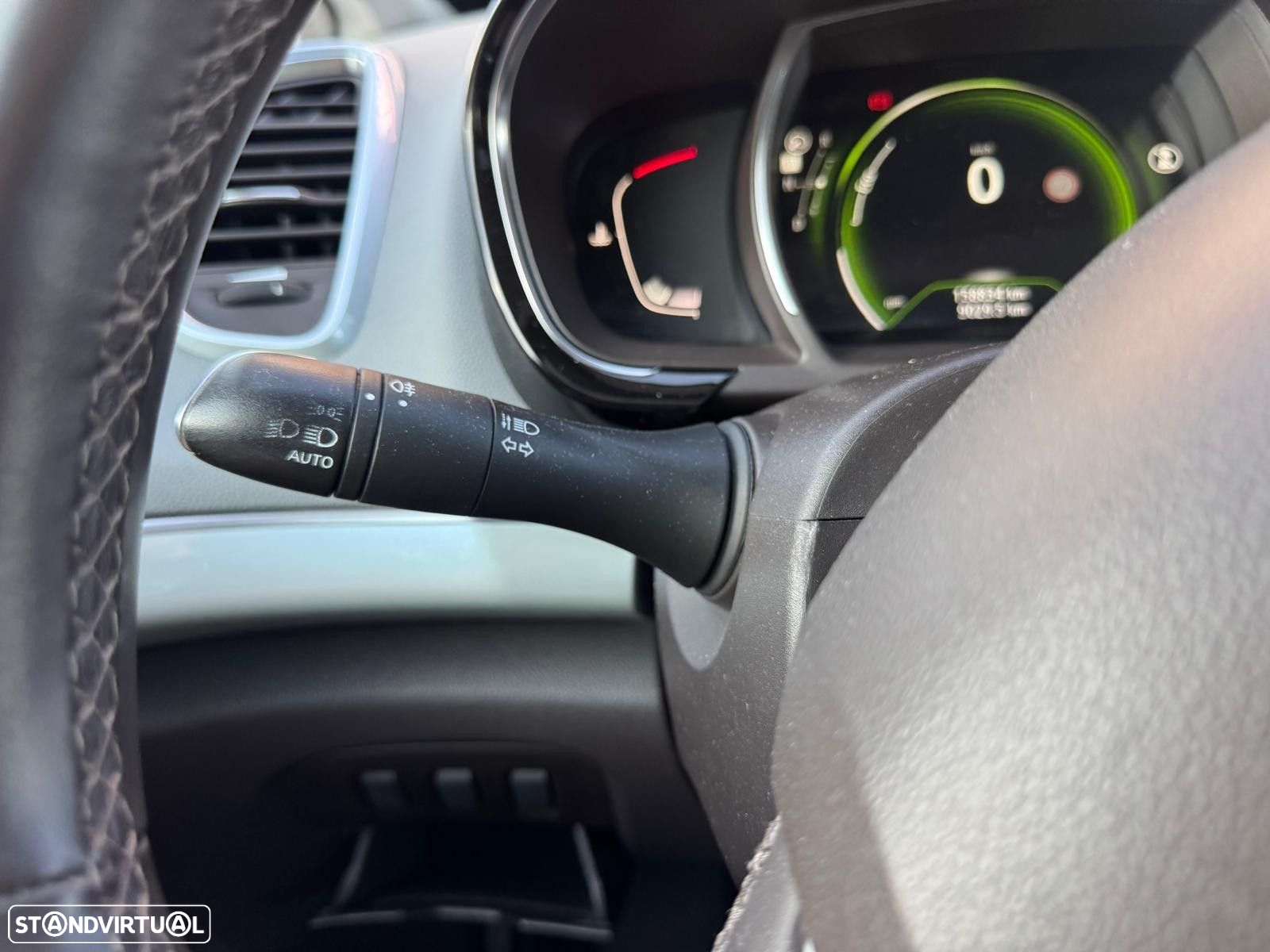 Renault Espace 1.6 dCi Initiale Paris EDC - 30