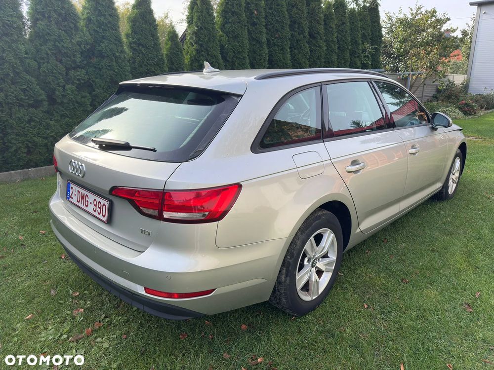 Audi A4 Avant 2.0 TDI S tronic - 5