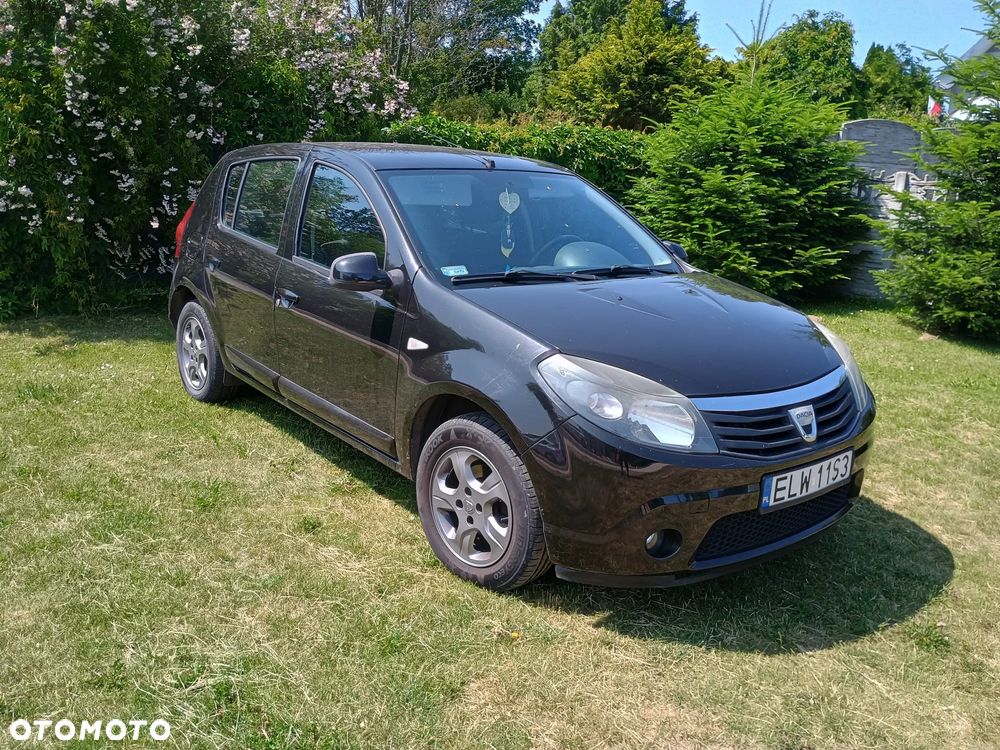 Dacia Sandero - 1