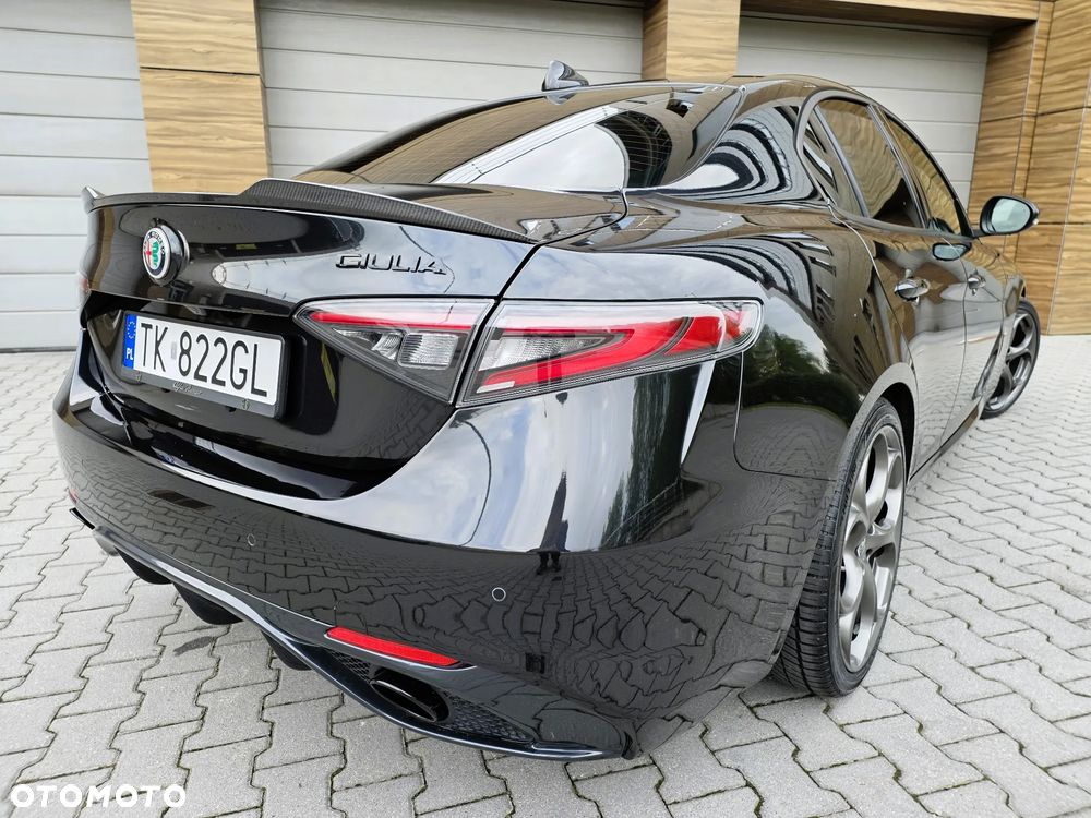 Alfa Romeo Giulia 2023 photo 4