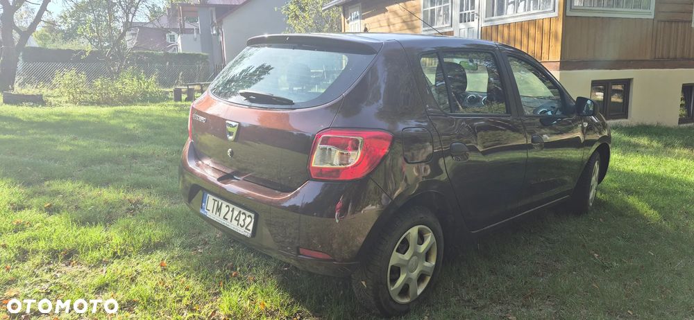 Dacia Sandero 1.2 16V Laureate - 2