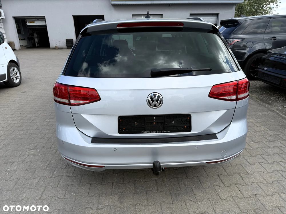 Volkswagen Passat 2.0 TDI SCR DSG Comfortline - 2