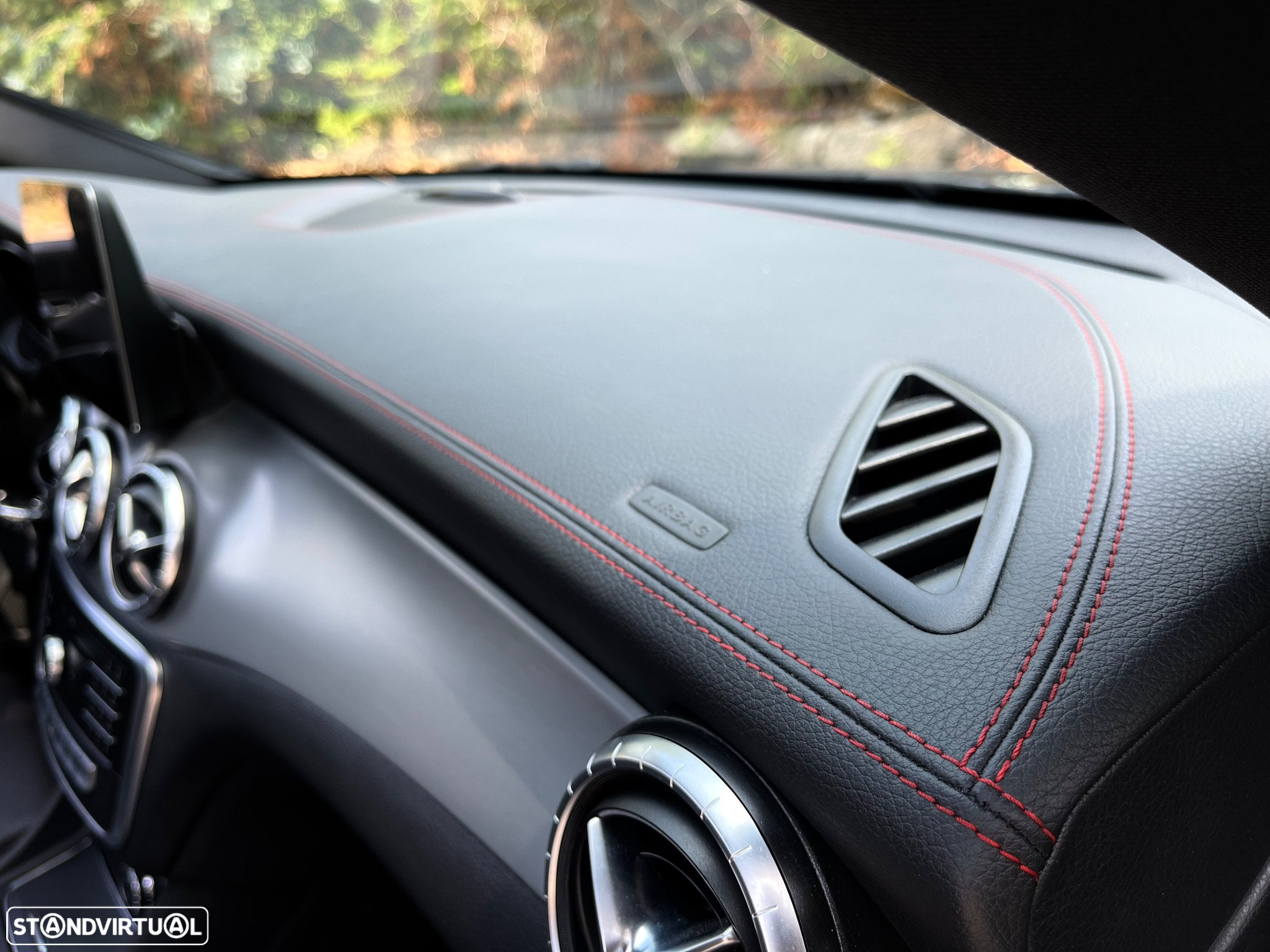 Mercedes-Benz CLA 220 d Shooting Brake AMG Line Aut. - 46
