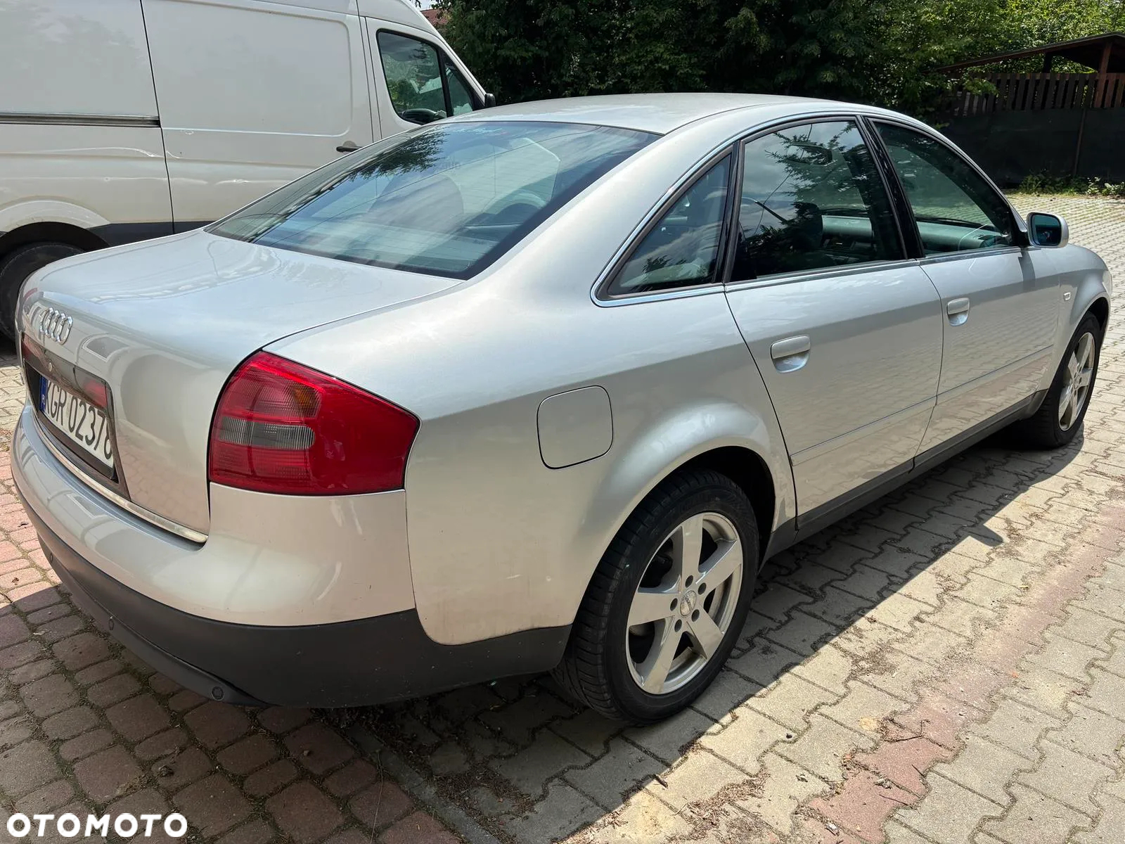 Audi A6 - 4