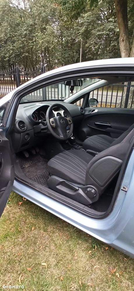 Opel Corsa 1.2 16V - 15
