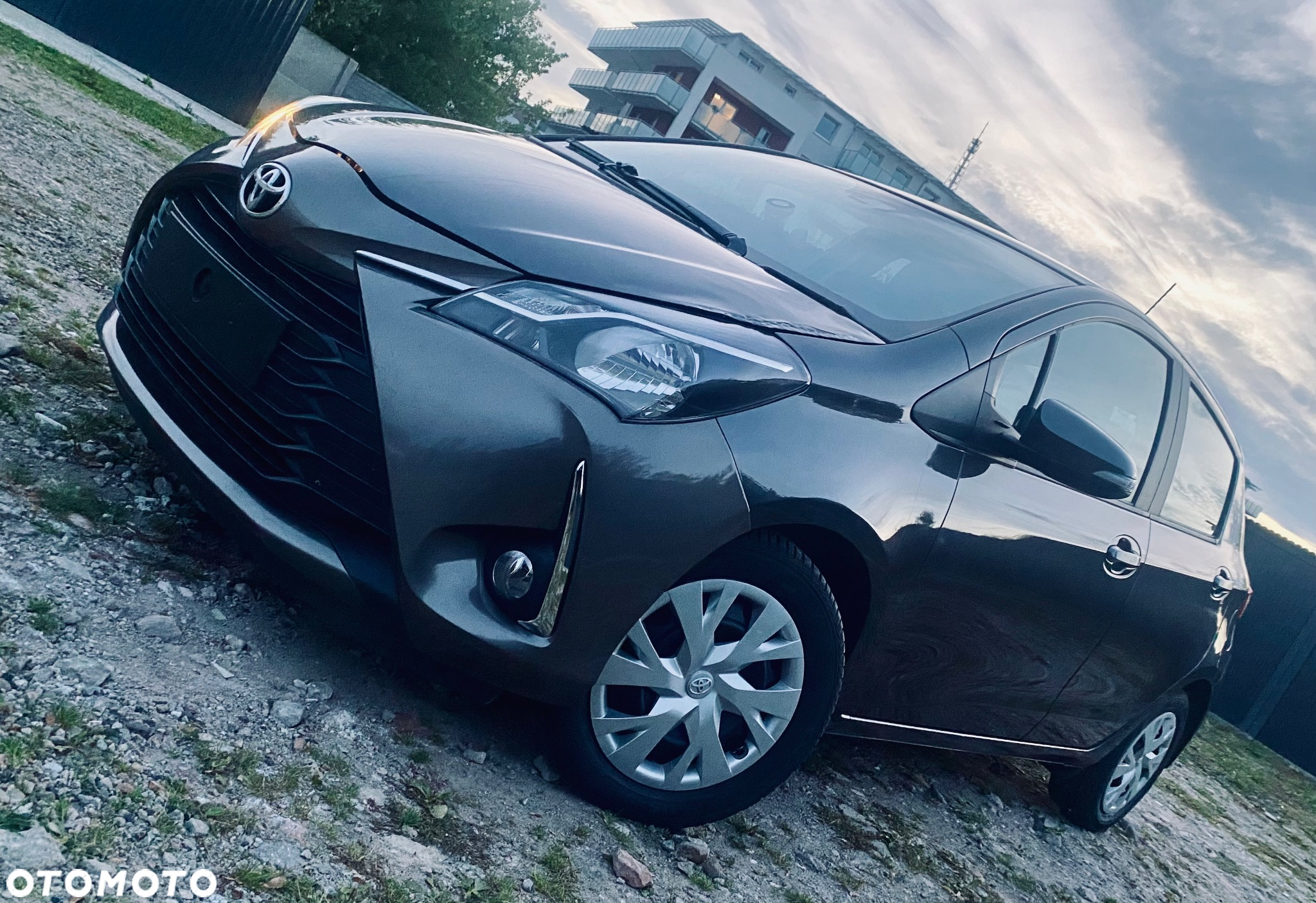 Toyota Yaris - 23