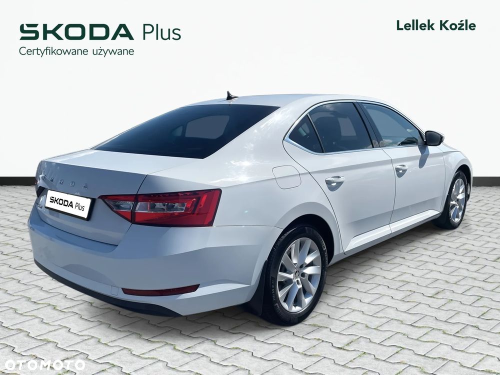 Skoda Superb 2.0 TDI SCR Ambition - 16