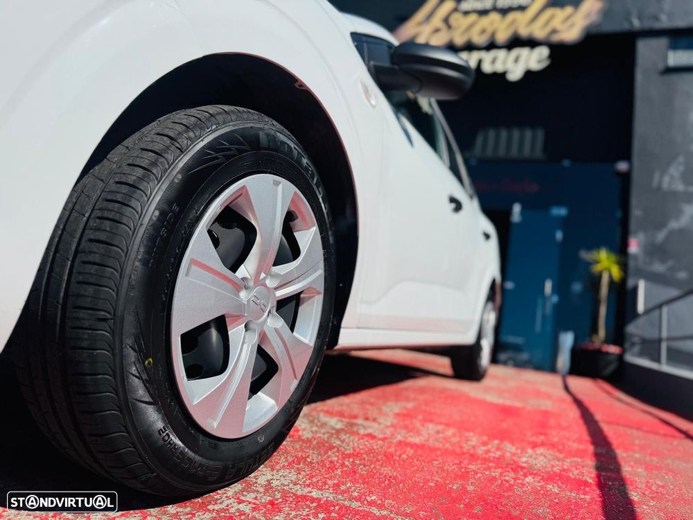 Dacia Sandero 1.0 ECO-G Essential Bi-Fuel - 8