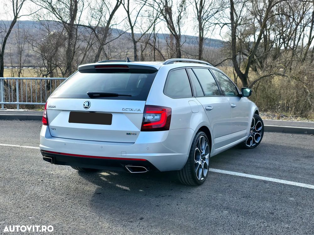 Skoda Octavia Combi 2.0 TDI 4x4 DSG RS - 4
