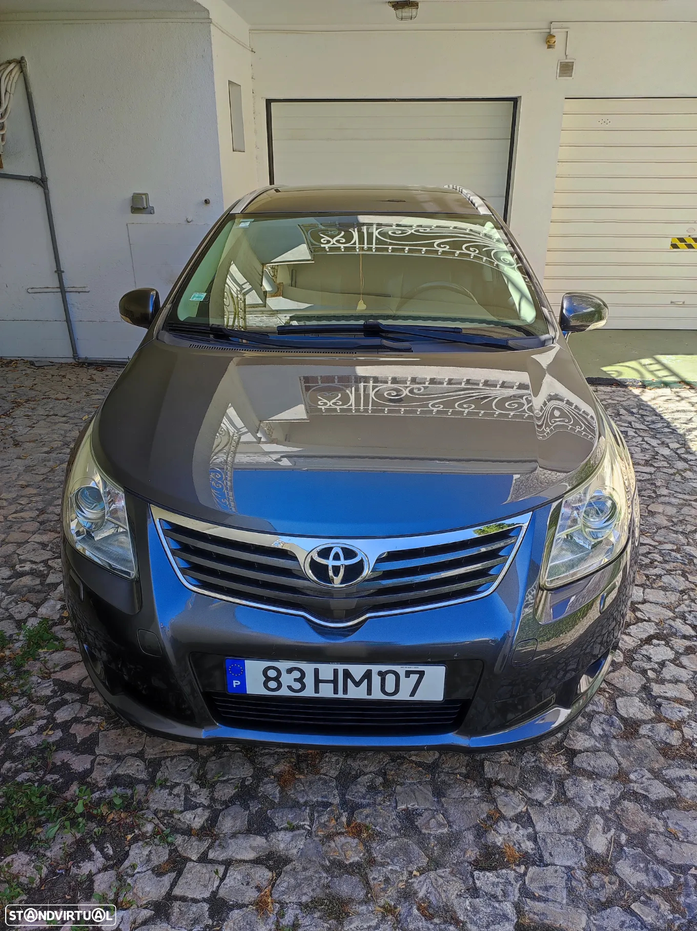 Toyota Avensis SW 2.2 D-4D Sol - 2
