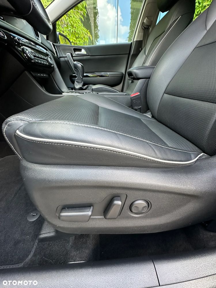 Kia Sportage 1.6 GDI 2WD Black Edition - 17