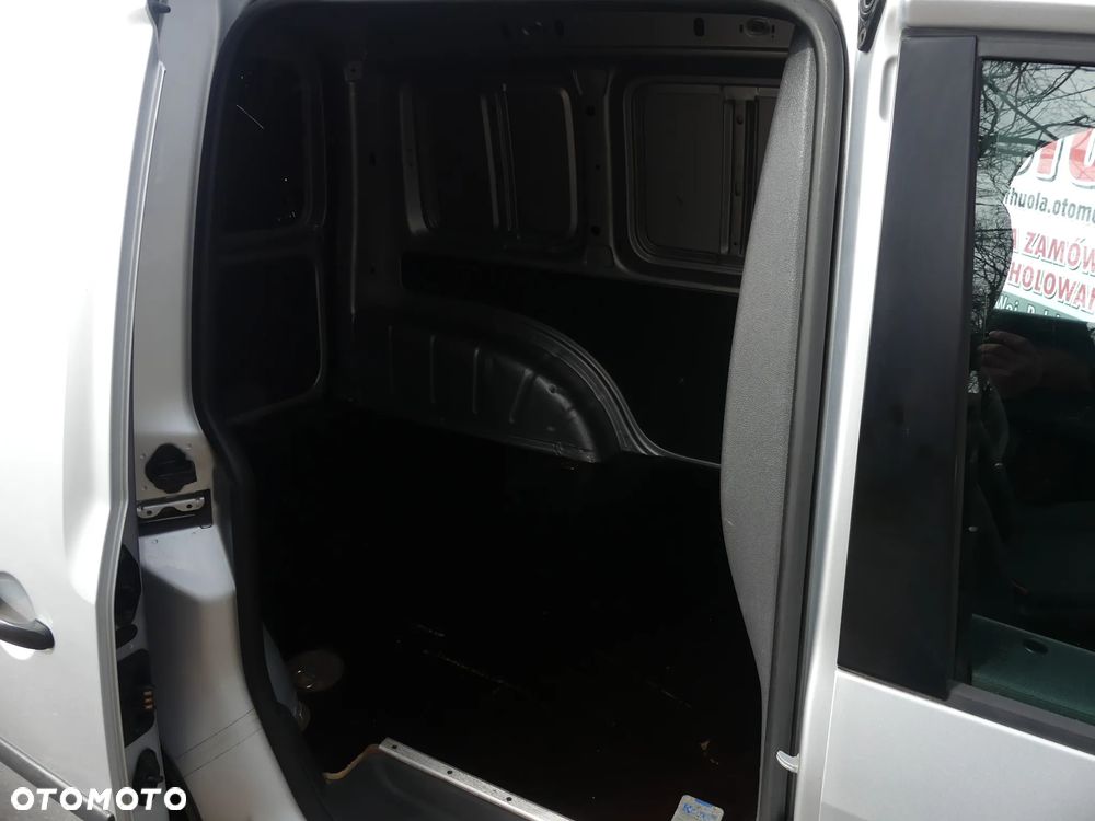 Volkswagen Caddy - 9