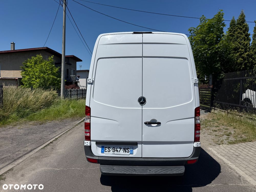 Mercedes-Benz Sprinter - 5