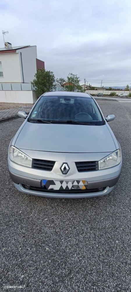 Renault Mégane 1.5 dCi Confort - 3