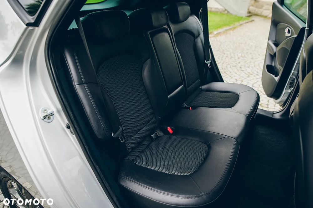 Hyundai ix35 1.6 2WD blue Comfort - 19