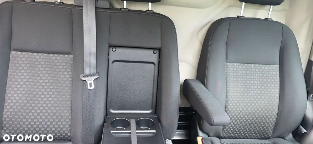 Ford Transit Custom - 34