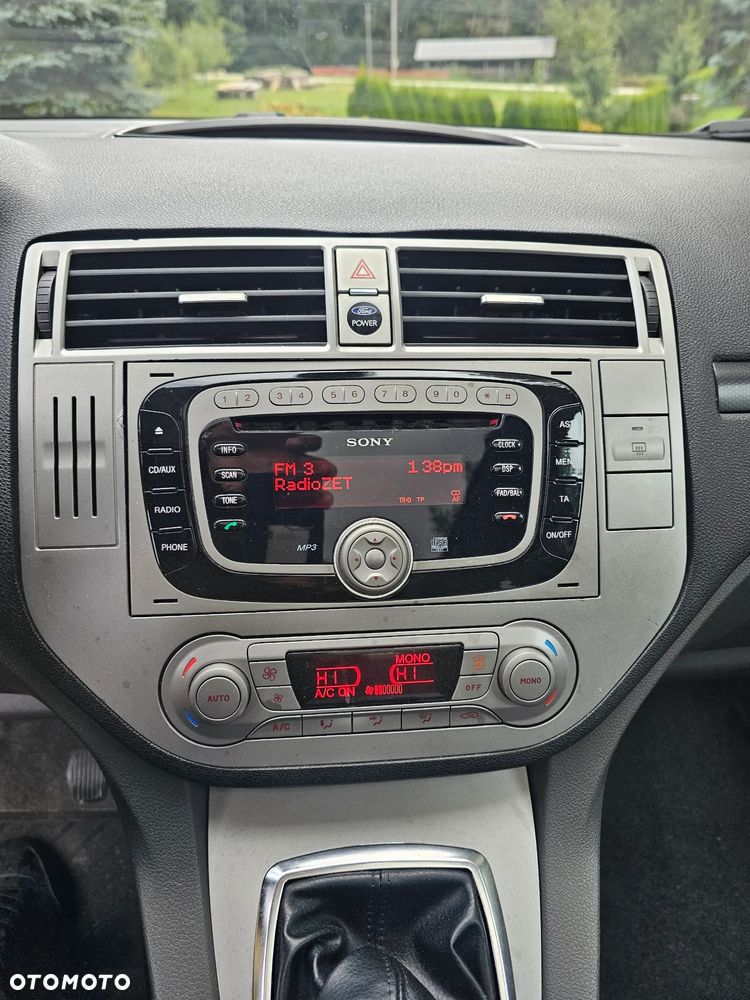 Ford Kuga 2.0 TDCi 4x4 Titanium - 12