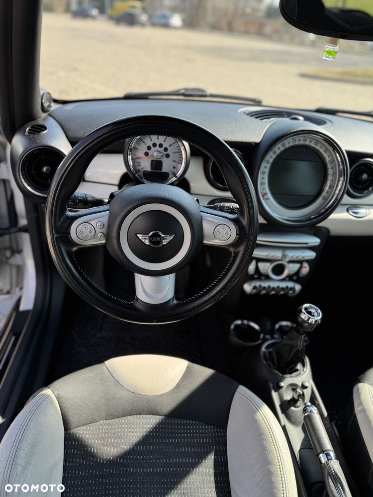 MINI Cooper 50 Camden - 14