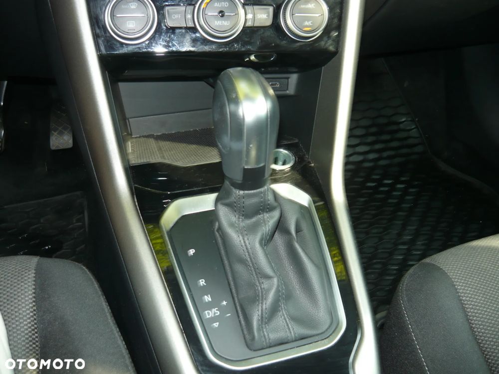 Volkswagen T-Roc 1.5 TSI Style DSG - 21