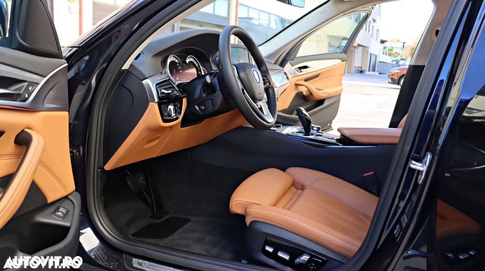 BMW Seria 5 520d Aut. Luxury Line - 12