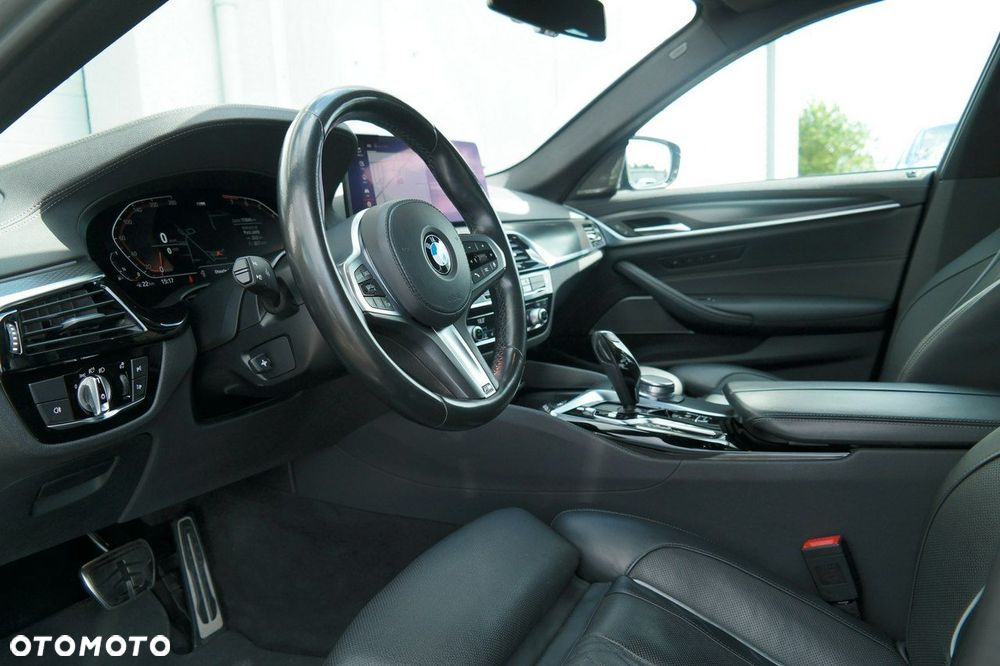 BMW Seria 5 - 10