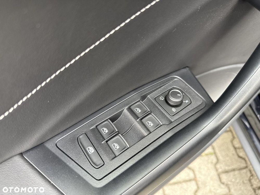 Volkswagen T-Roc 1.5 TSI Style DSG - 32