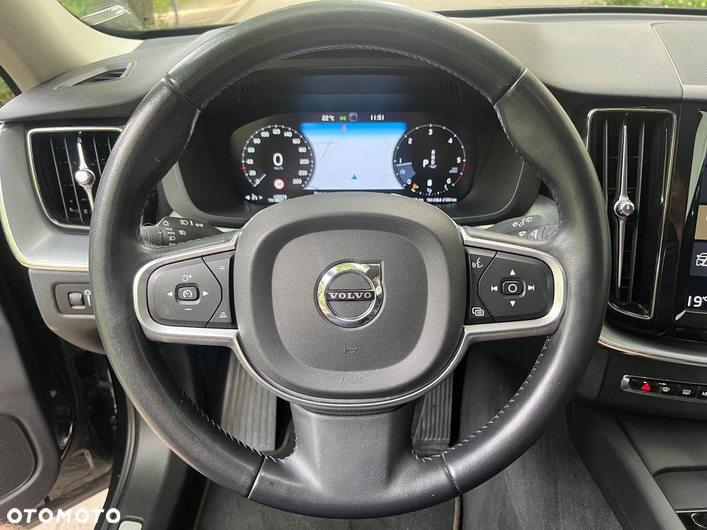 Volvo XC 60 B4 D AWD Momentum Pro - 12