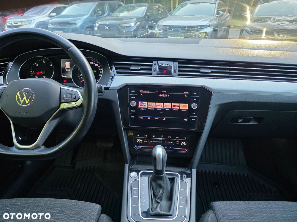 Volkswagen Passat 2.0 TDI SCR DSG Business - 26