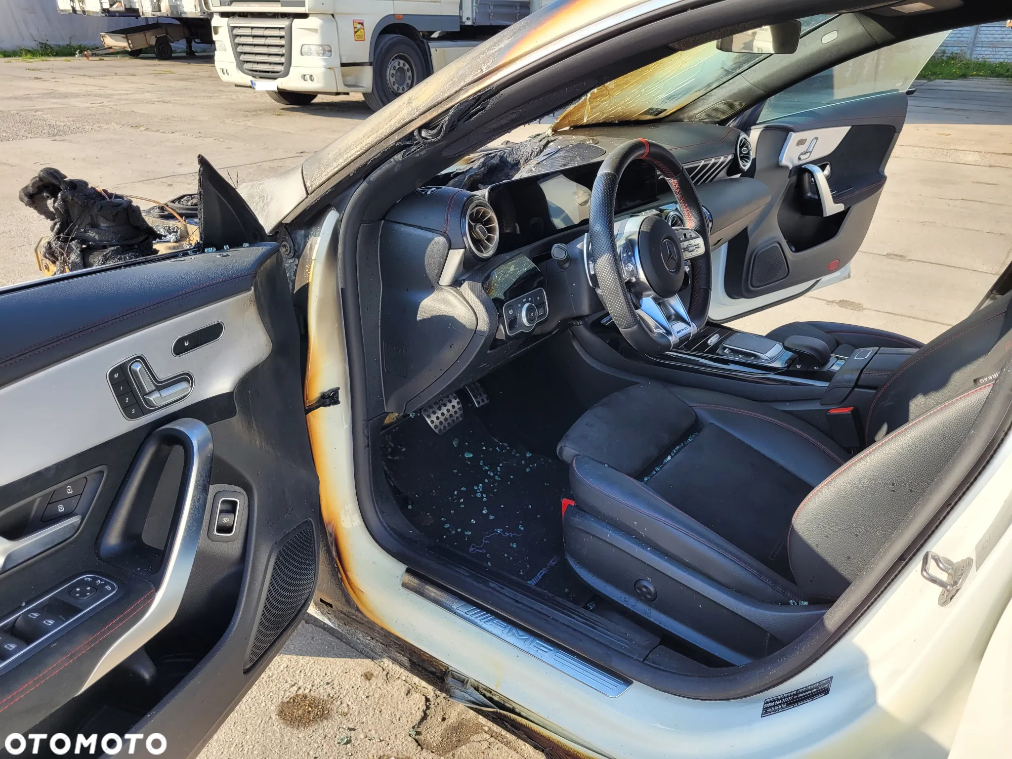 Mercedes-Benz CLA AMG 45 4-Matic 8G-DCT - 3
