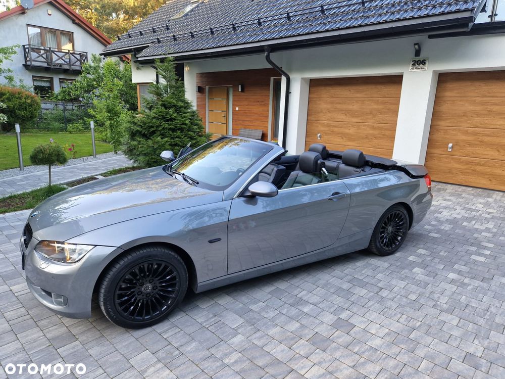 BMW Seria 3 325i - 3