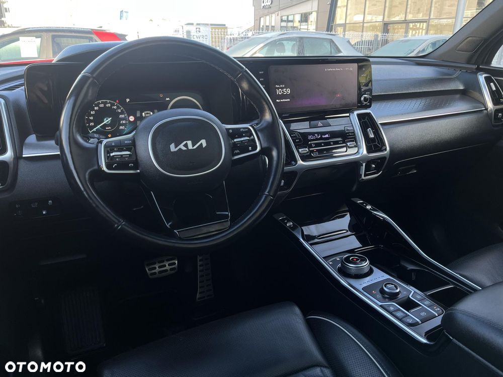Kia Sorento - 9