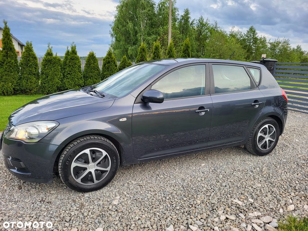 Kia Ceed 1.4 Comfort + - 4