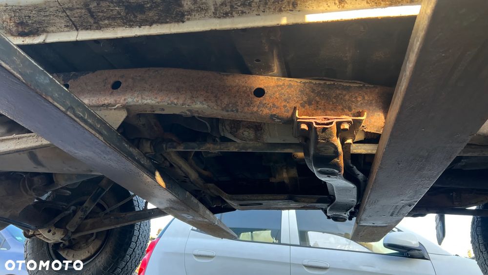 Mitsubishi Pajero - 26