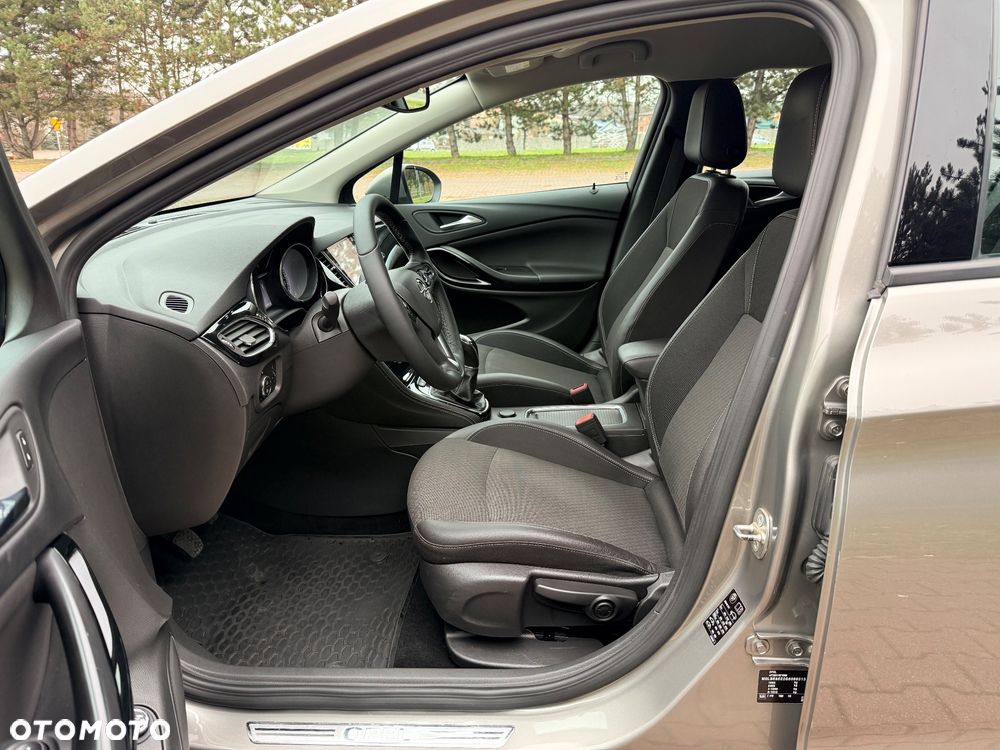 Opel Astra 1.6 BiTurbo D (CDTI) Start/Stop Innovation - 15