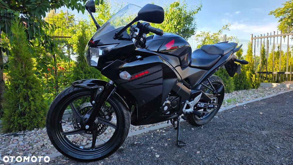 Honda CBR - 23