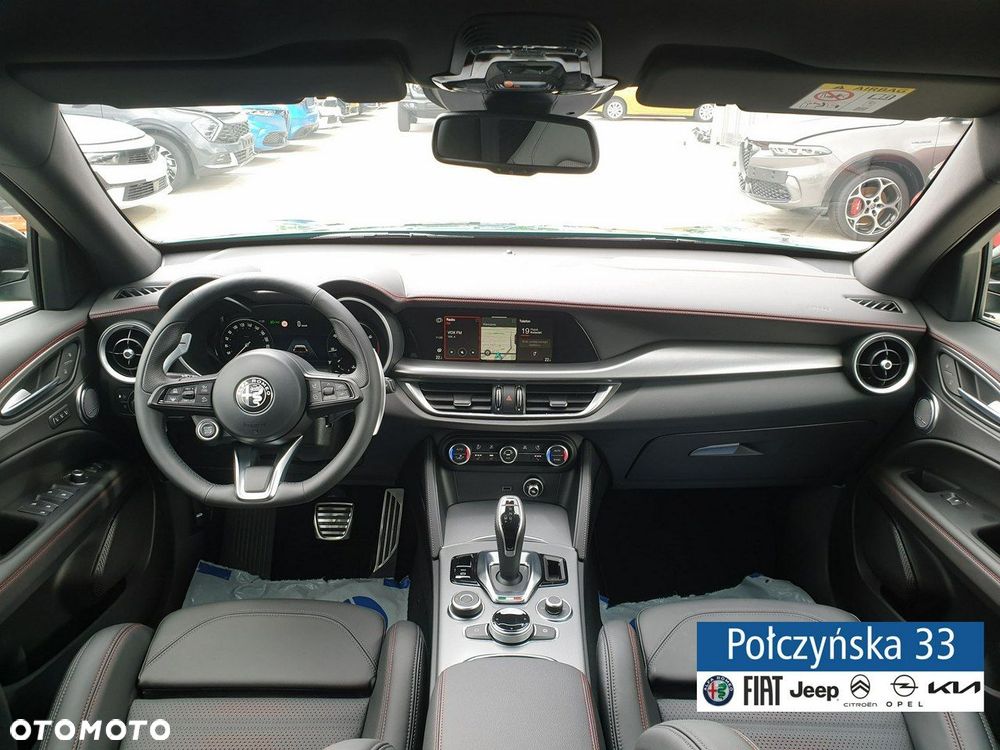 Alfa Romeo Stelvio - 13