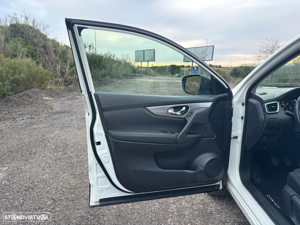 Nissan Qashqai 1.5 dCi N-Connecta Led - 11