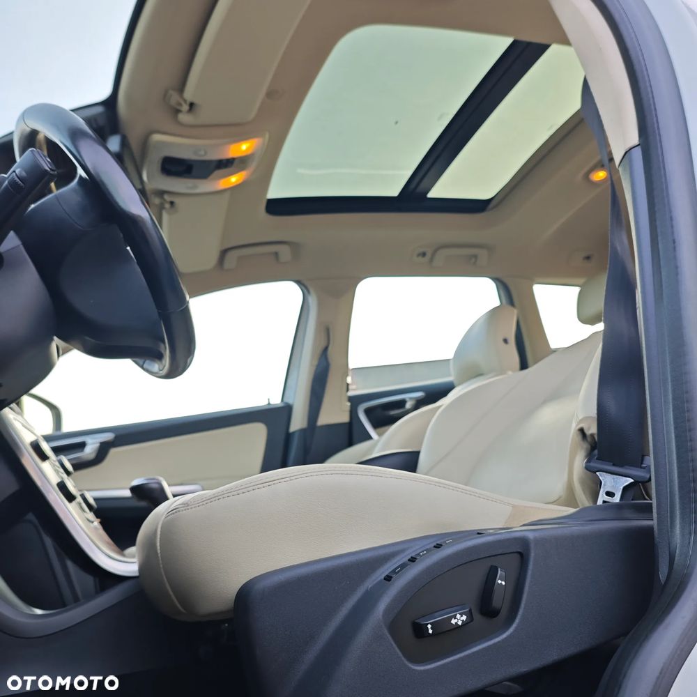 Volvo XC 60 - 6