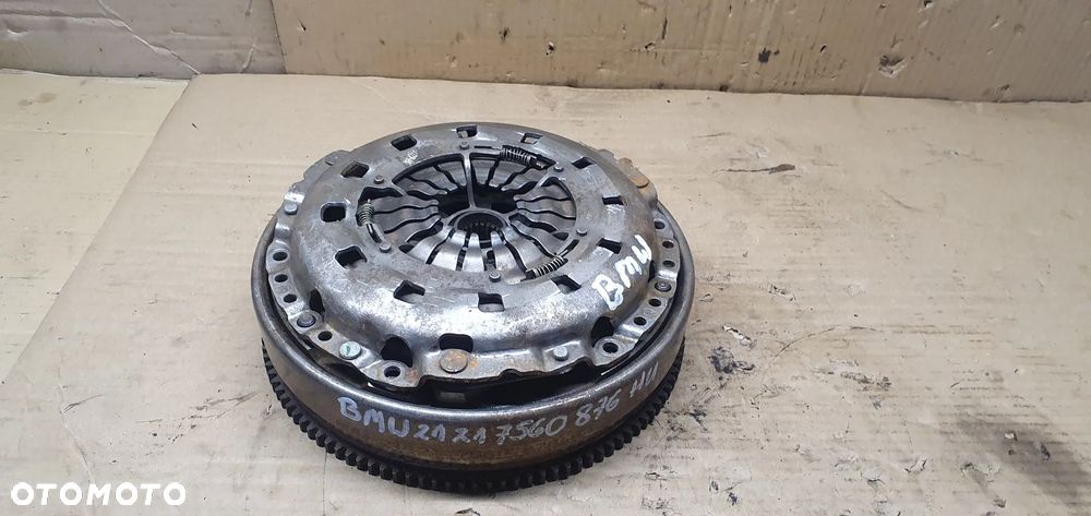 Sprzęgło dwumas koło dwumasowe BMW E81 E90 1.6i 1.8i 2.0i 7560876 7567842 - 7