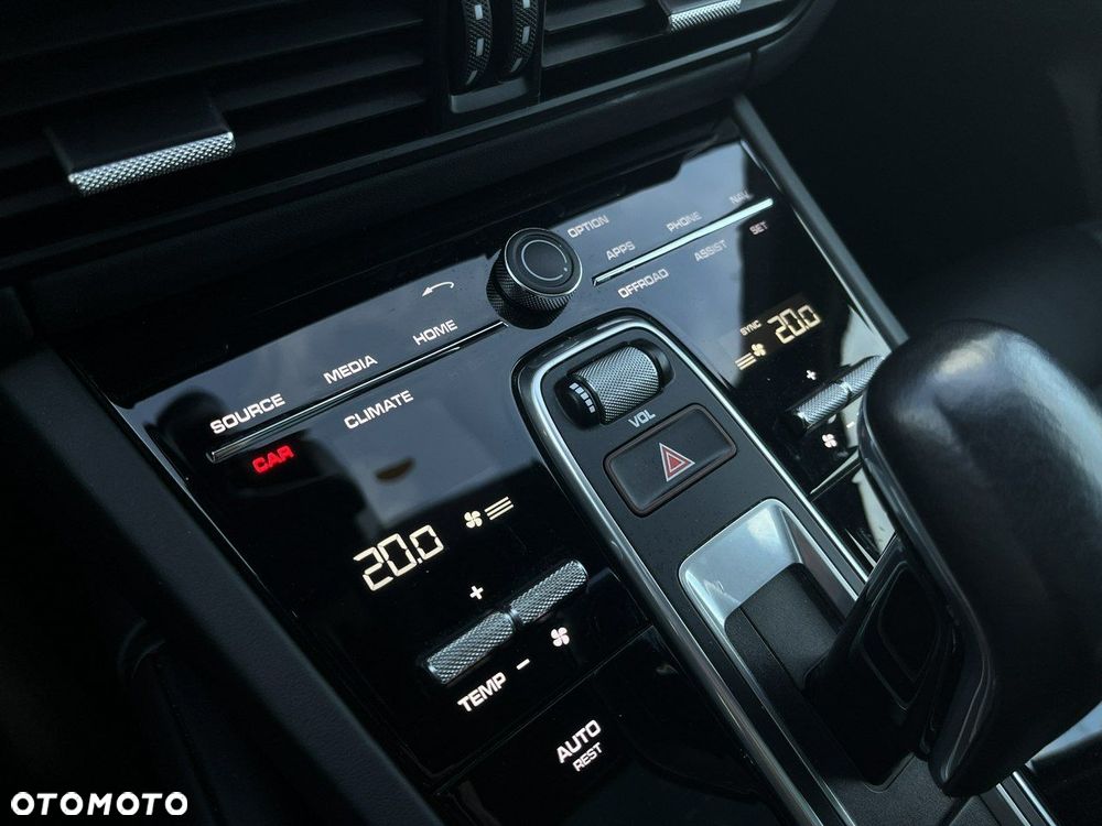 Porsche Cayenne E-Hybrid - 27