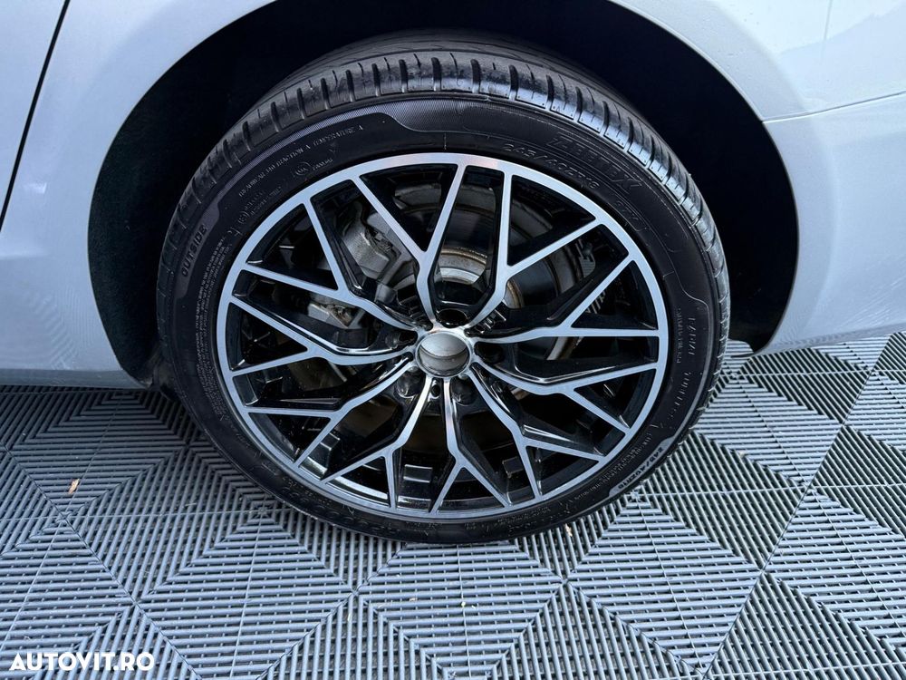 Audi A4 Limuzina - 12
