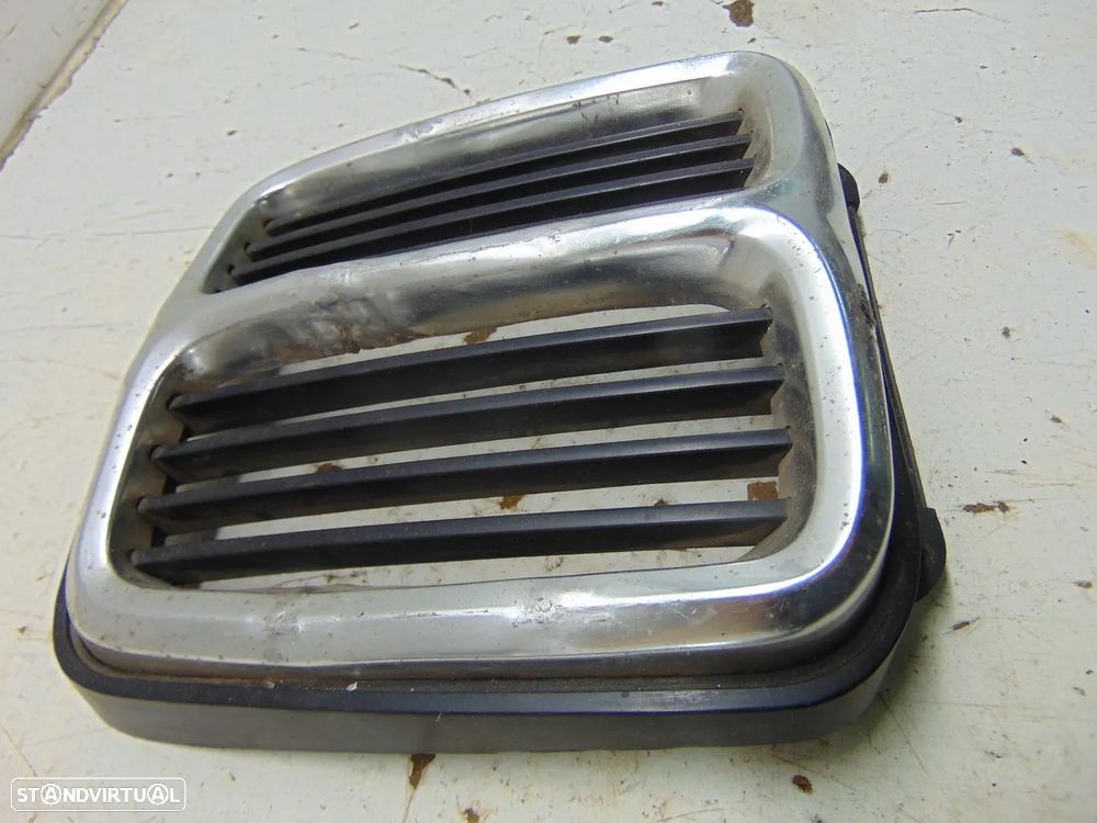 BMW E21 Rim central/Grelha - 13
