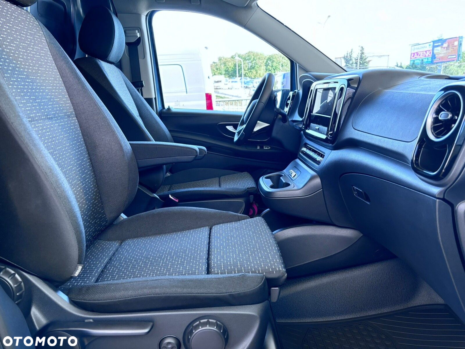 Mercedes-Benz eVito 112 e KA - 12