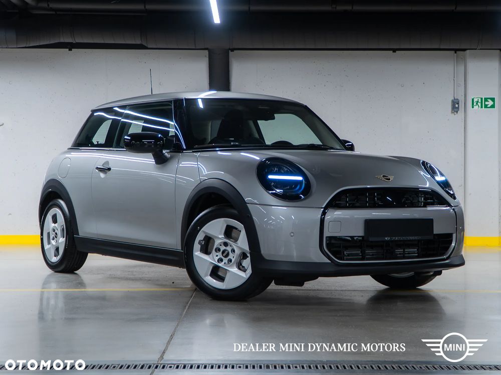 MINI Cooper C Essential Trim - 4