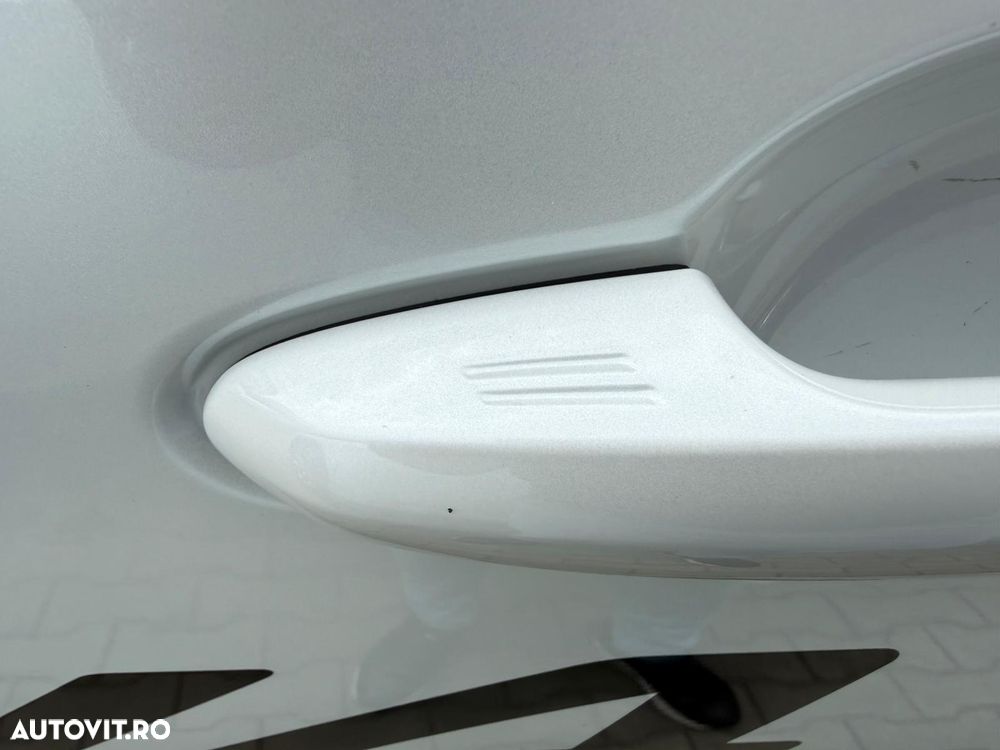 Toyota RAV4 Luxury 2.5 HYBRID 222CP AWD - 14