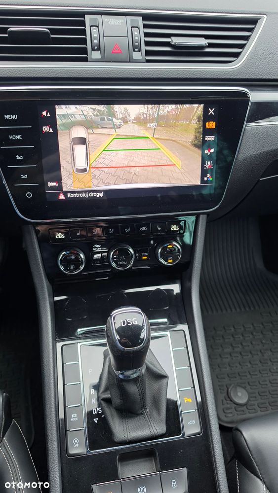 Skoda Superb 2.0 TDI L&K DSG7 - 15