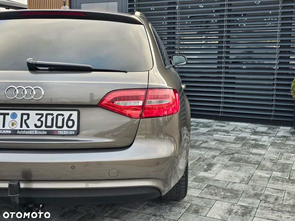 Audi A4 Avant 2.0 TDI DPF multitronic S line Sportpaket - 38