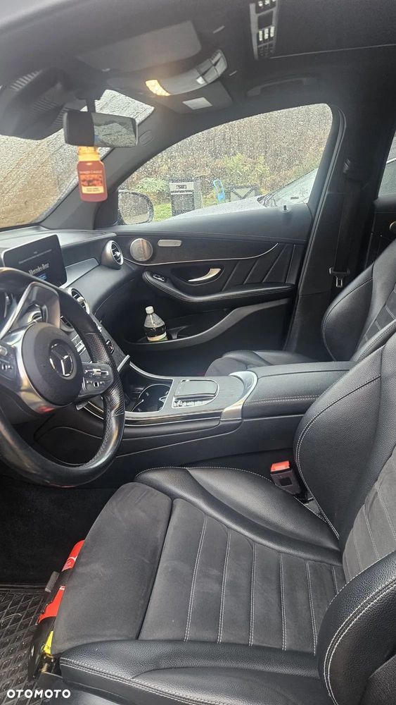 Mercedes-Benz GLC 300 e 4-Matic Business Edition - 9
