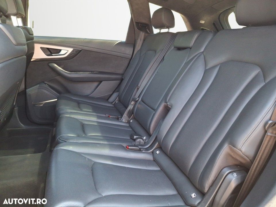 Audi SQ7 - 13